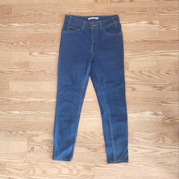 Levi's Denim - EUC Levi's 721 Vintage High Rise Skinny, Size 27